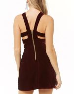 Vestido con tiras de terciopelo