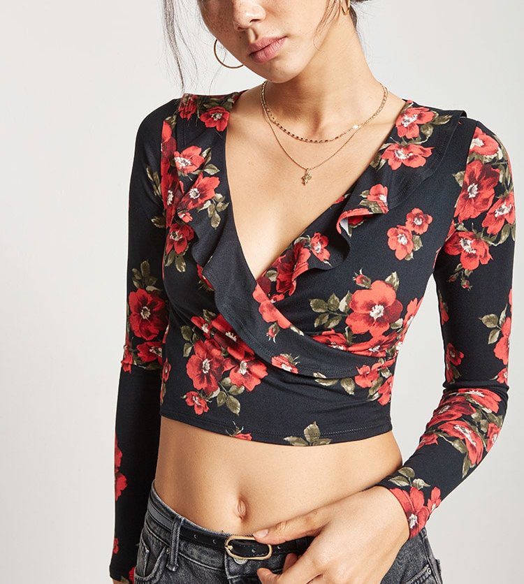 Blusa corto de flores con volantes