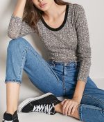 Blusa moderno de constraste