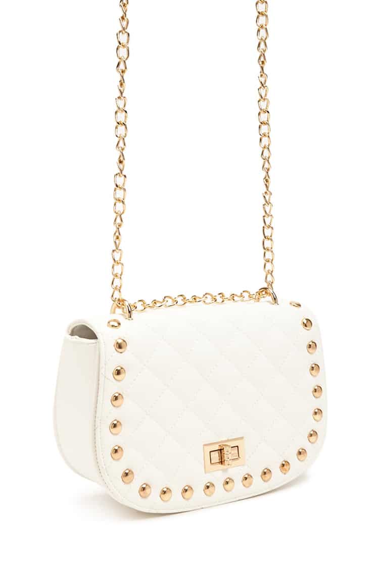 Cartera bandolera de piel sintética con tachuelas