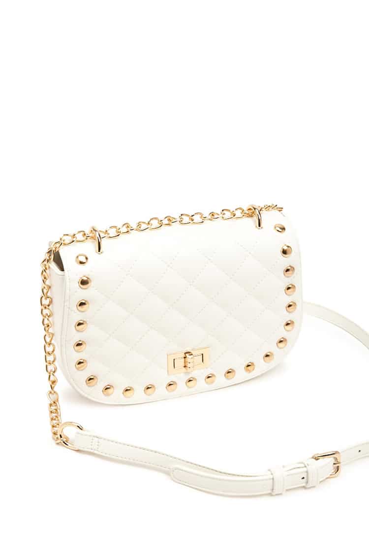 Cartera bandolera de piel sintética con tachuelas