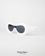 Gafas de sol blancas marco curvo